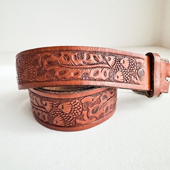 Vintage Leather HandTooled Leaf Acorn Motif Brown Belt - Picture 1 of 5
